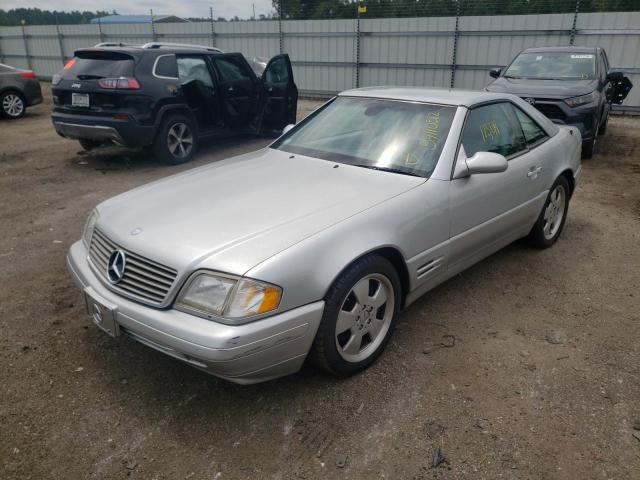 WDBFA68F2YF189826 - 2000 MERCEDES-BENZ SL 500 SILVER photo 2