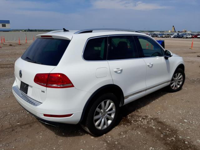 WVGEF9BPXCD011826 - 2012 VOLKSWAGEN TOUAREG V6 WHITE photo 4