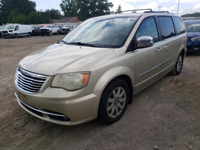 2A4RR8DG0BR609756 - 2011 CHRYSLER TOWN & COU GOLD photo 2