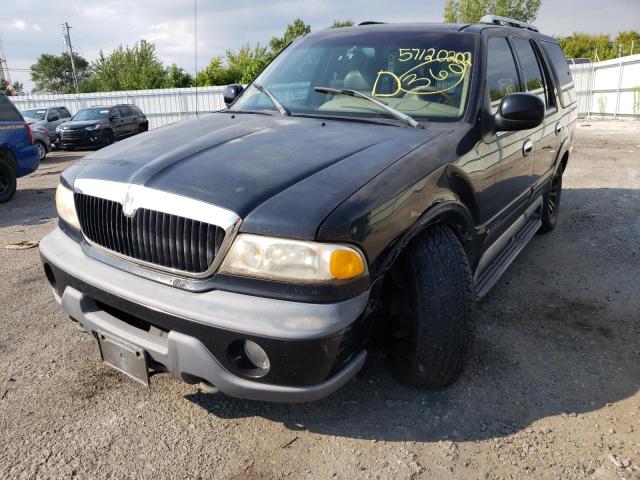 5LMPU28L2WLJ36644 - 1998 LINCOLN NAVIGATOR შავი ფოტო 2