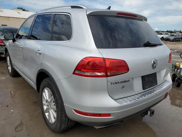 WVGEF9BP1ED008865 - 2014 VOLKSWAGEN TOUAREG V6  photo 3