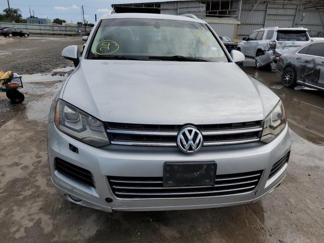 WVGEF9BP1ED008865 - 2014 VOLKSWAGEN TOUAREG V6  photo 9