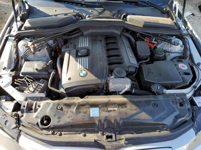 WBANV13509C151496 - 2009 BMW 528 XI GRAY photo 7