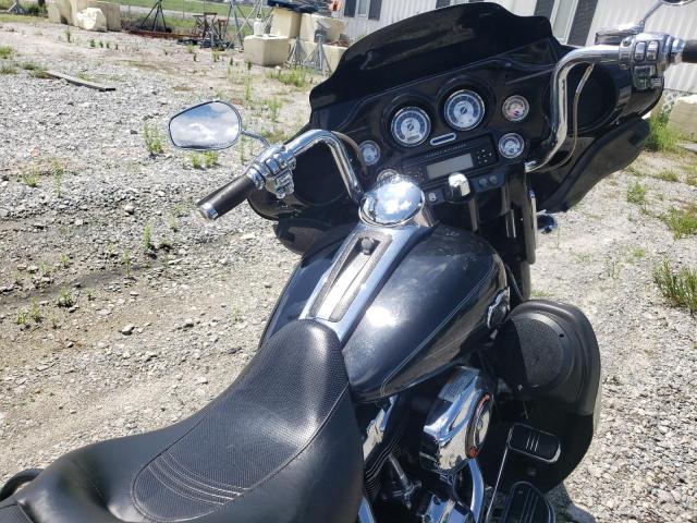 1HD1FC4118Y658896 - 2008 HARLEY-DAVIDSON FLHTCUI 黑色 照片 5