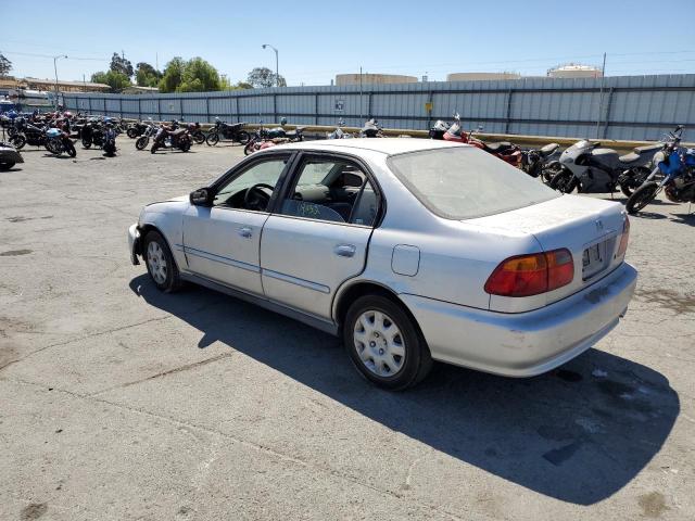 2HGEJ6619XH562590 - 1999 HONDA CIVIC BASE SILVER photo 3