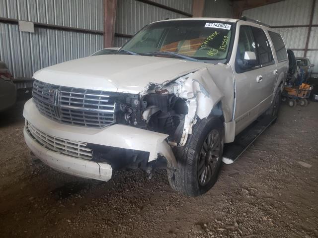 5LMFL27568LJ12559 - 2008 LINCOLN NAVIGATOR თეთრი ფოტო 2