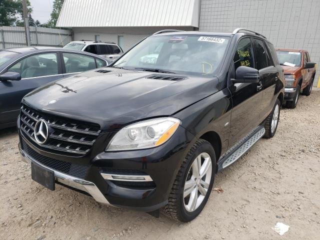 4JGDA5HB0CA033706 - 2012 MERCEDES-BENZ ML 350 4MA BLACK photo 2