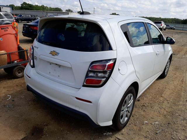 1G1JG6SHXJ4104682 - 2018 CHEVROLET SONIC WHITE photo 4