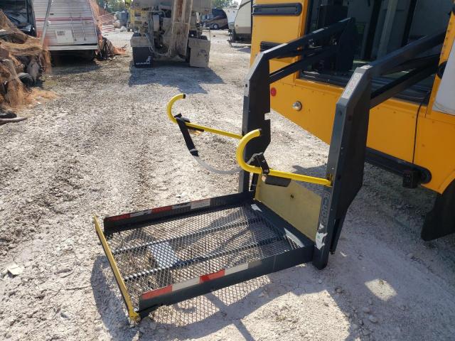 4UZABPCS87CW46248 - 2007 FREIGHTLINER CHASSIS B2 ყვითელი ფოტო 9