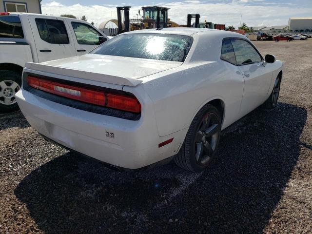 2C3CDYAG1EH254206 - 2014 DODGE CHALLENGER WHITE photo 4