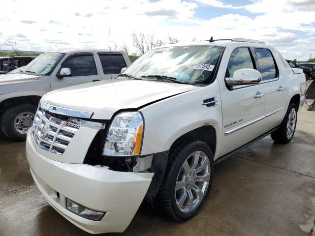 3GYT4NEF3BG235979 - 2011 CADILLAC ESCALADE E WHITE photo 2