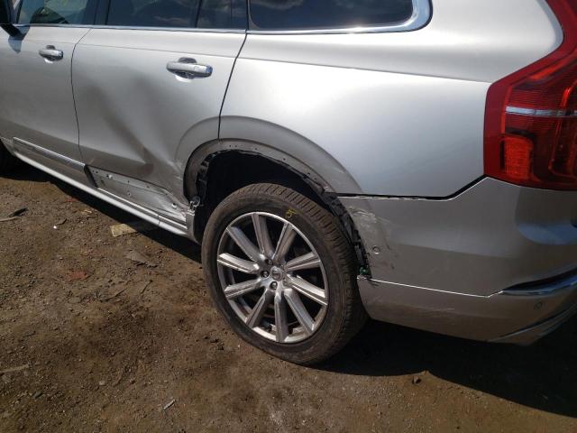 YV4A22PL5K1508923 - 2019 VOLVO XC90 T6 IN SILVER photo 9