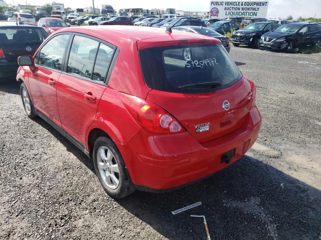 3N1BC13E29L416146 - 2009 NISSAN VERSA S RED photo 3