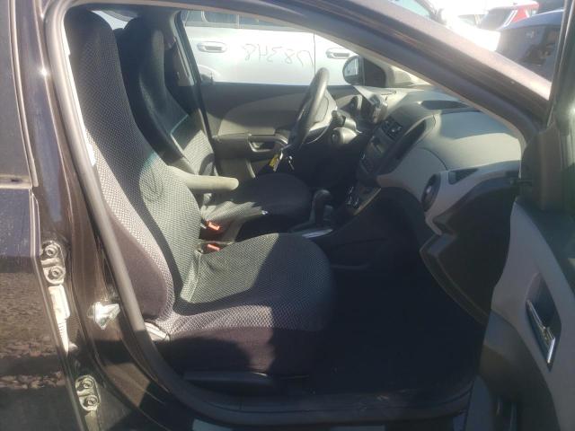 1G1JA5SH4D4235784 - 2013 CHEVROLET SONIC LS GRAY photo 5