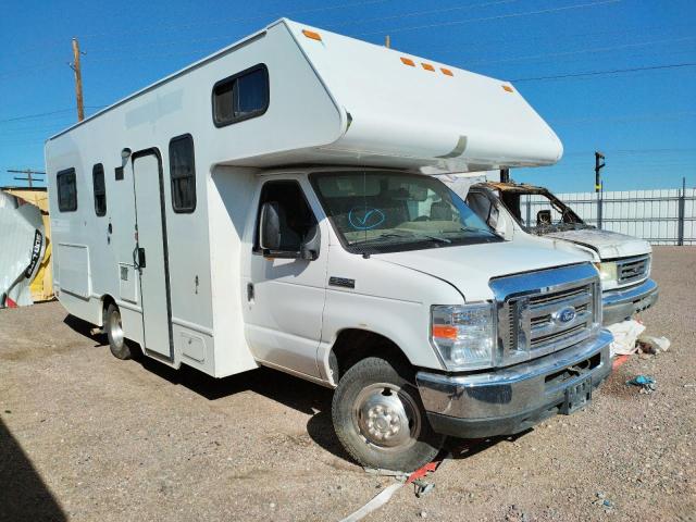 1FDWE3FS2JDC08568 - 2019 THMC MOTORHOME TWO TONE photo 1