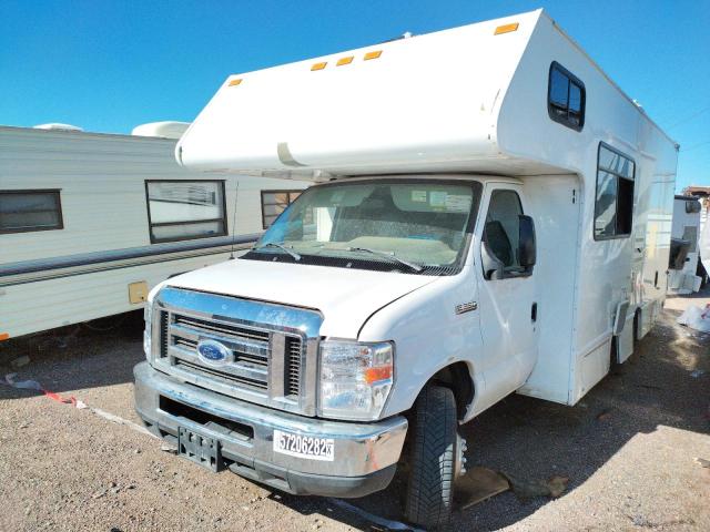 1FDWE3FS2JDC08568 - 2019 THMC MOTORHOME TWO TONE photo 2