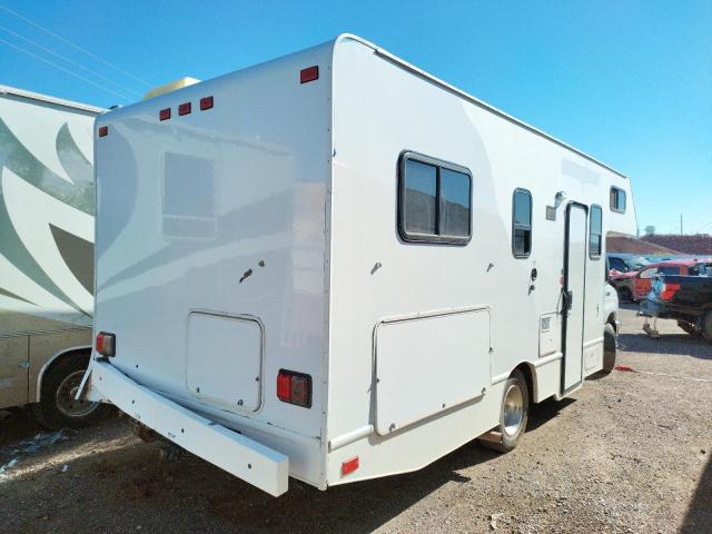 1FDWE3FS2JDC08568 - 2019 THMC MOTORHOME TWO TONE photo 4