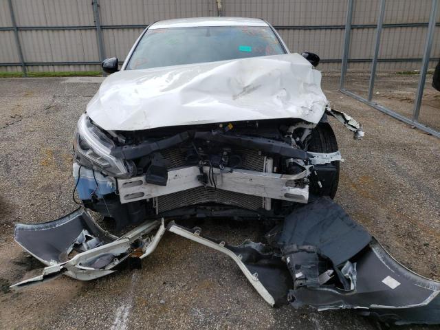 1N4BL4CV8KC152632 - 2019 NISSAN ALTIMA SR WHITE photo 9