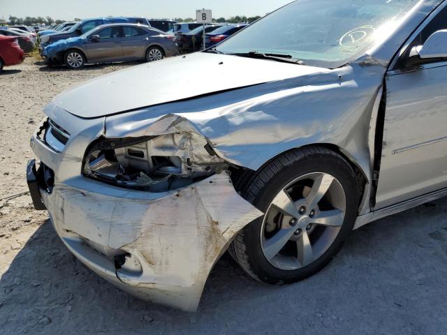 1G1ZC5E02CF227723 - 2012 CHEVROLET MALIBU 1LT ვერცხლისფერი ფოტო 9