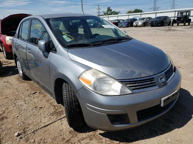 3N1BC11E89L465113 - 2009 NISSAN VERSA S SILVER photo 1