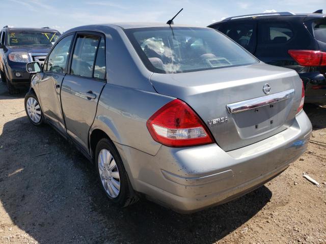 3N1BC11E89L465113 - 2009 NISSAN VERSA S SILVER photo 3