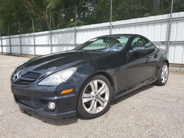 WDBWK5EA3BF241794 - 2011 MERCEDES-BENZ SLK 300 BLACK photo 2