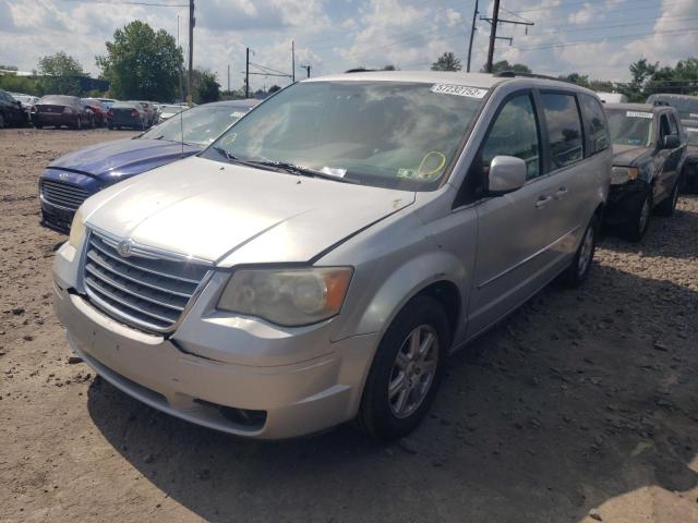 2A4RR5D19AR337748 - 2010 CHRYSLER TOWN & COU SILVER photo 2