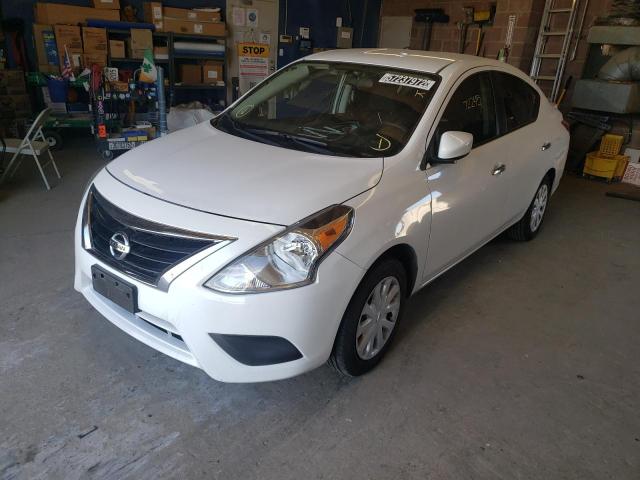 3N1CN7AP6HL843866 - 2017 NISSAN VERSA S WHITE photo 1