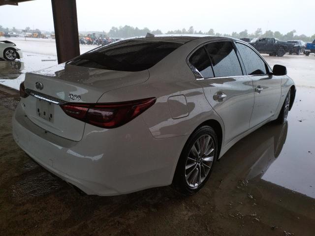 JN1EV7AR2JM436150 - 2018 INFINITI Q50 LUXE WHITE photo 4