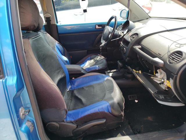 3VWGK31C84M420723 - 2004 VOLKSWAGEN NEW BEETLE 蓝色 照片 5