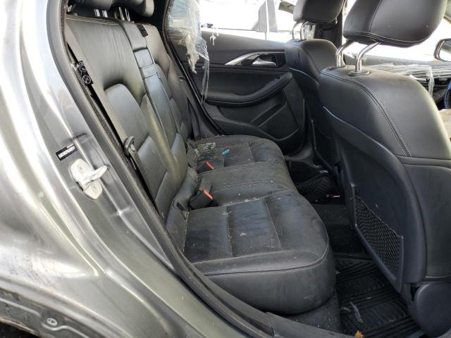 SJKCH5CP6JA056111 - 2018 INFINITI QX30 BASE GRAY photo 6