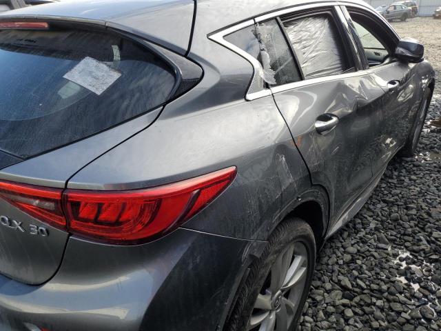 SJKCH5CP6JA056111 - 2018 INFINITI QX30 BASE GRAY photo 9