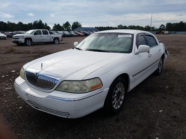 1LNHM81V86Y629849 - 2006 LINCOLN TOWN CAR S WHITE photo 2