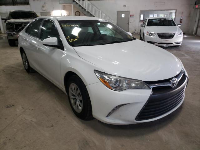 4T1BF1FKXFU086467 - 2015 TOYOTA CAMRY LE WHITE photo 1