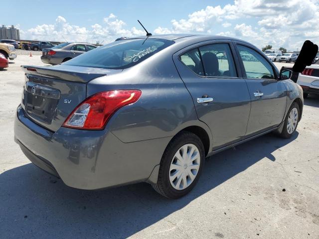 3N1CN7AP1KL830076 - 2019 NISSAN VERSA S GRAY photo 4