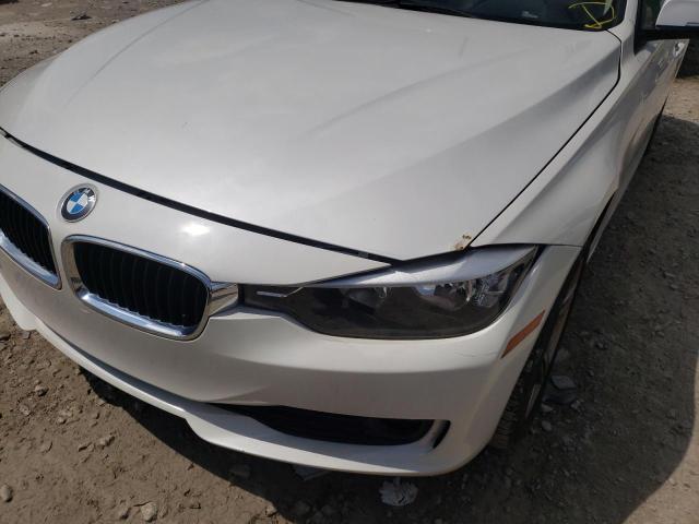 WBA3C3C5XEF983297 - 2014 BMW 320 I XDRI 白色 照片 9