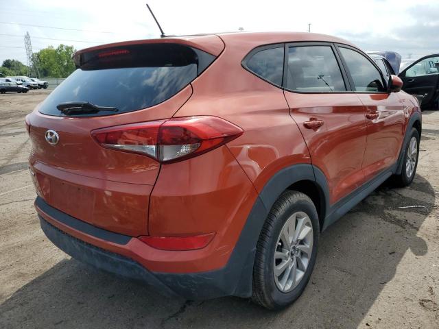 KM8J23A40HU416616 - 2017 HYUNDAI TUCSON SE ORANGE photo 4