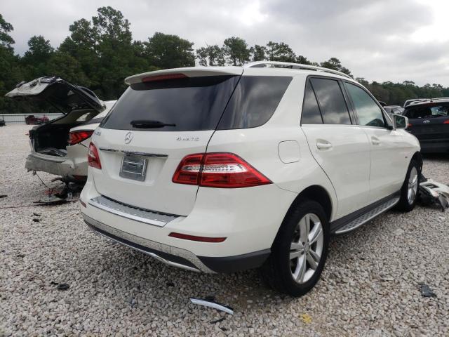 4JGDA5HB1CA049753 - 2012 MERCEDES-BENZ ML 350 4MA WHITE photo 4