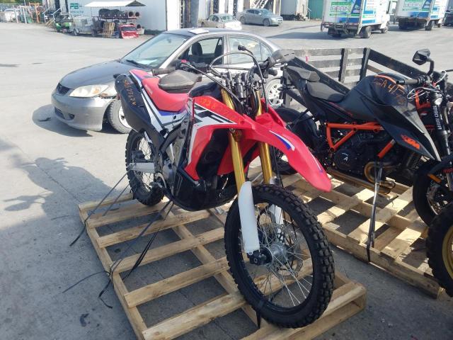 MLHMD4428J5100390 - 2018 HONDA CRF250 L RED photo 1