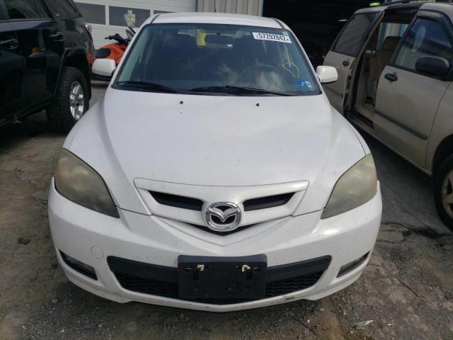 JM1BK343271749802 - 2007 MAZDA 3 HATCHBAC WHITE photo 9