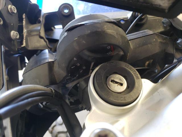 WB10A1206EZ096457 - 2014 BMW R1200 GS A GREEN photo 8