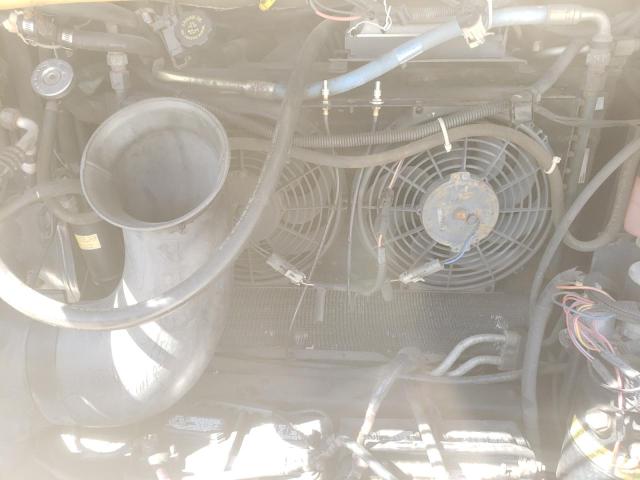 5B4LP57G813329267 - 2001 AIRS LAND YACHT WHITE photo 7