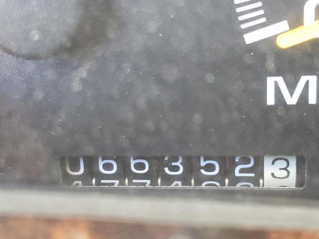 5B4LP57G813329267 - 2001 AIRS LAND YACHT WHITE photo 8