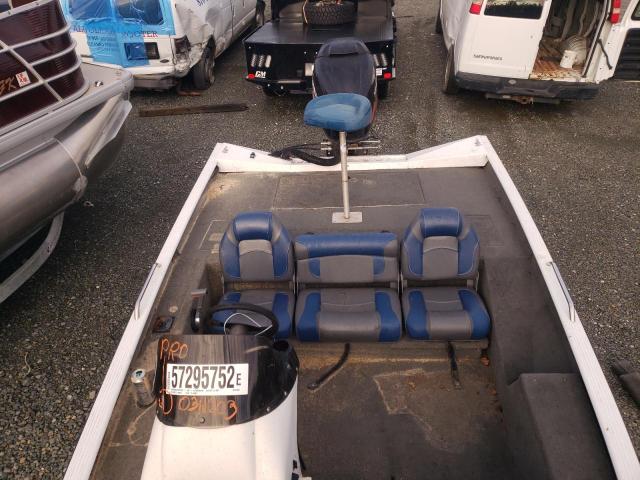 JBC50303H203 - 2003 XPRE BOAT WHITE photo 6