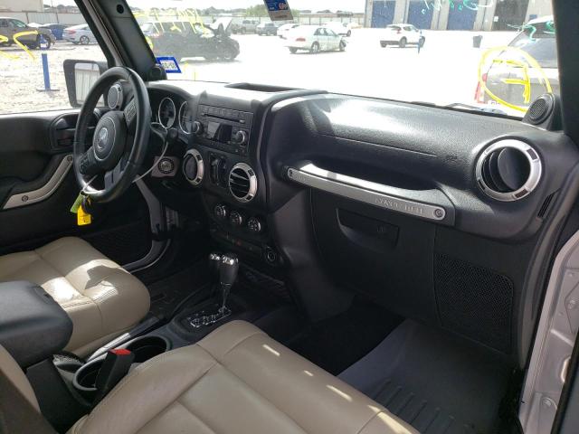 1C4BJWEG4CL199247 - 2012 JEEP WRANGLER UNLIMITED SAHARA  ფოტო 9