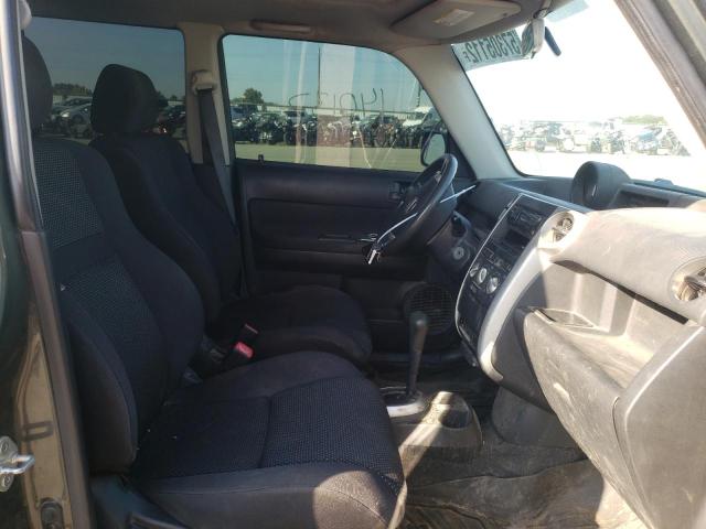 JTLKT324850214165 - 2005 TOYOTA SCION XB Grün Foto 5