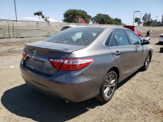 4T1BF1FK5GU175154 - 2016 TOYOTA CAMRY LE GRAY photo 4