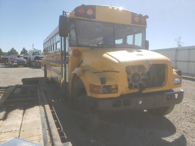 4DRBRAAP83B959473 - 2003 IC CORPORATION 3000 YELLOW photo 1