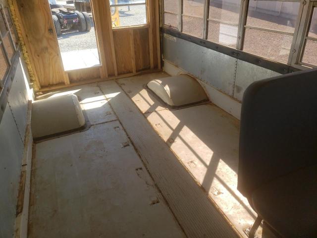 4DRBRAAP83B959473 - 2003 IC CORPORATION 3000 YELLOW photo 6