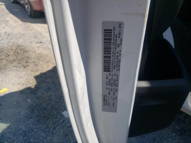 3C6TRVCG0JE107364 - 2018 RAM PROMASTER WHITE photo 10